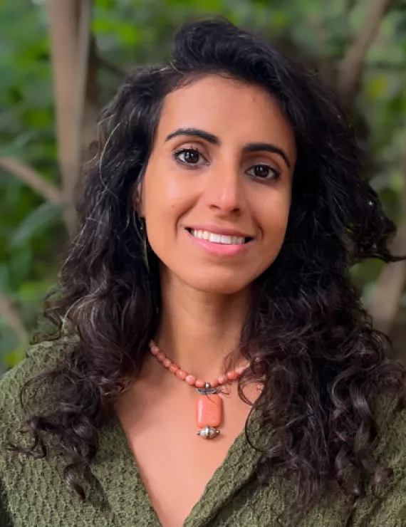 Photo of Aldamigh Sarah, IFS therapist in Oakland