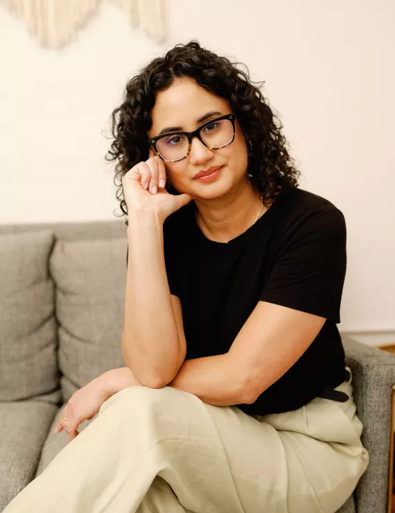 Photo of Alvarez Nadia, IFS therapist in Los Angeles
