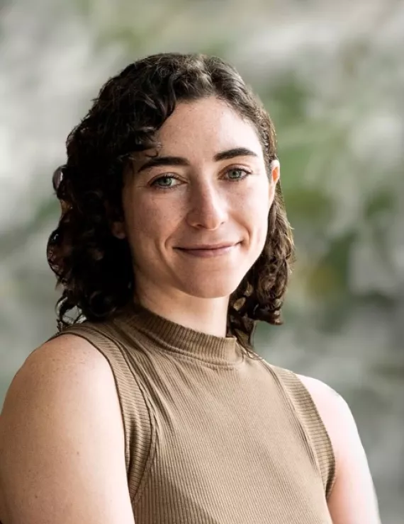 Photo of Barad Ashley, IFS therapist in Brooklyn
