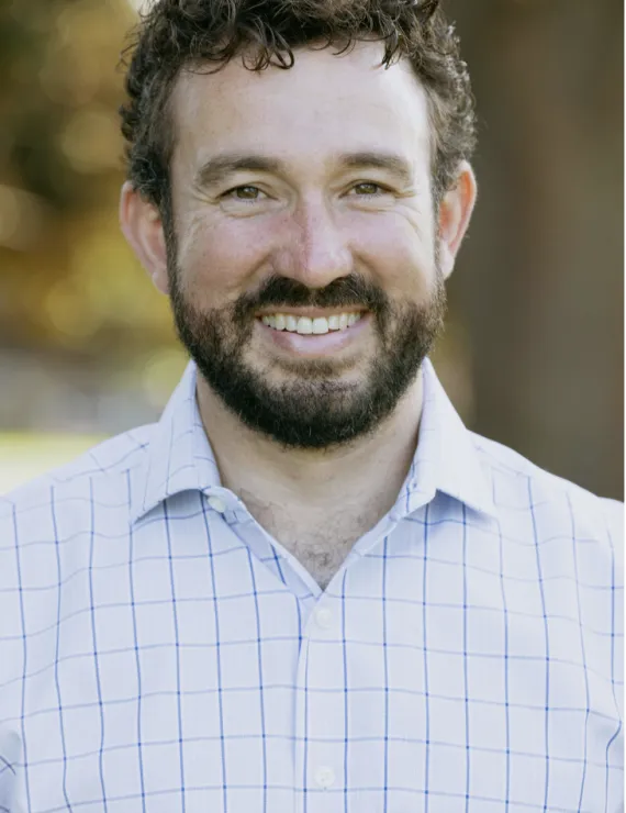 Photo of Bishop Matt, IFS therapist in San Diego