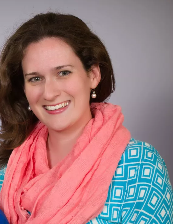 Photo of Bond Johanna, IFS therapist in Rochester