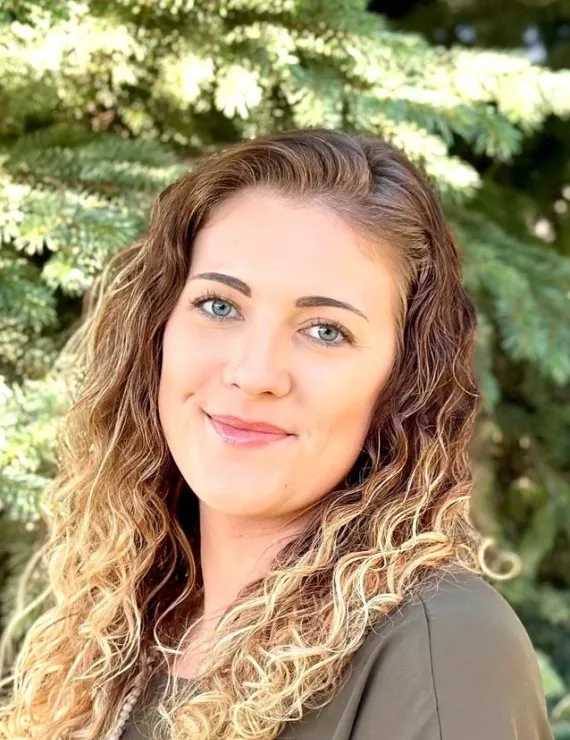 Photo of Bowlen Dominique, IFS therapist in Broomfield
