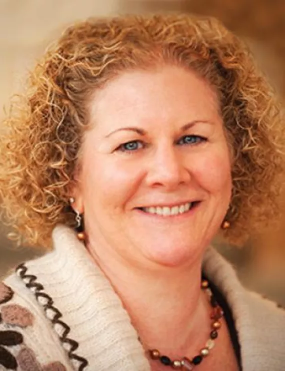 Photo of Brenner Liz, IFS therapist in Arlington