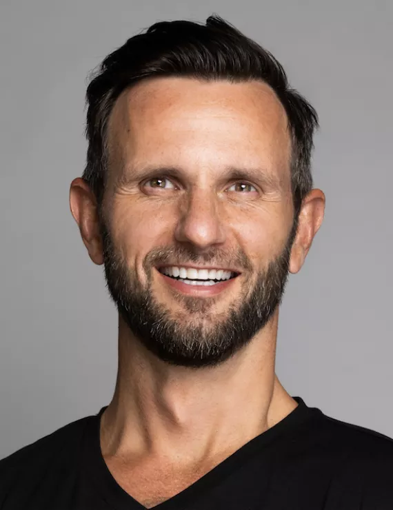 Photo of Bruss Nicholas, IFS therapist in Los Angeles
