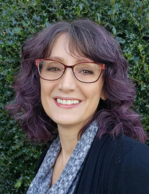 Photo of CatZen Krisha, IFS therapist in Kansas City
