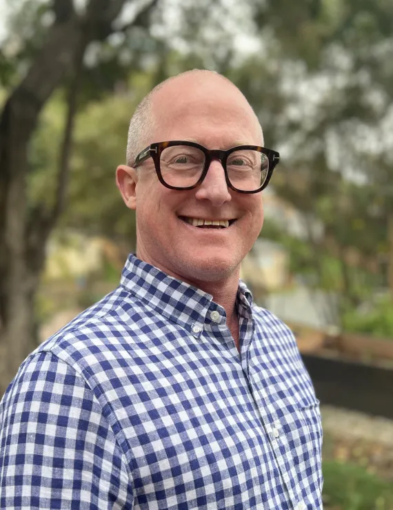 Photo of Collins Michael, IFS therapist in Los Angeles