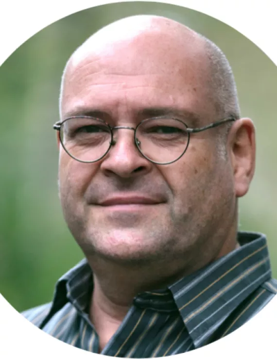 Photo of Cook Laurent, IFS therapist in Montreal