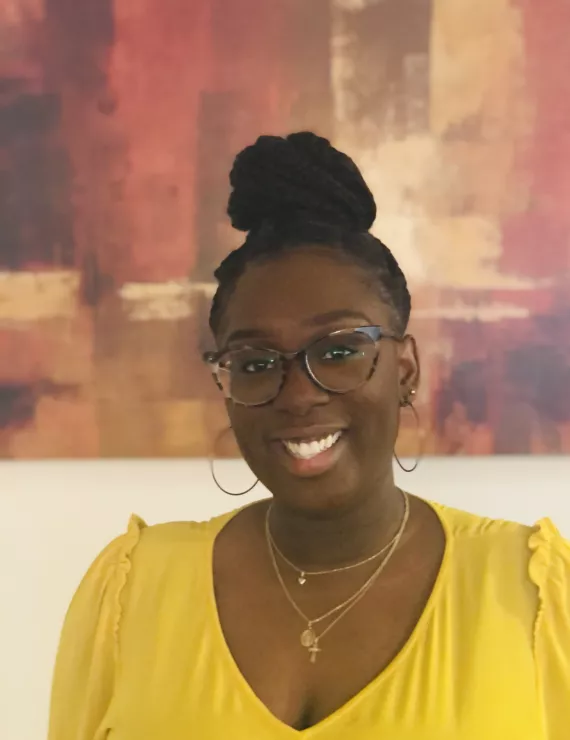Photo of Corriders Sydnee, IFS therapist in Brooklyn