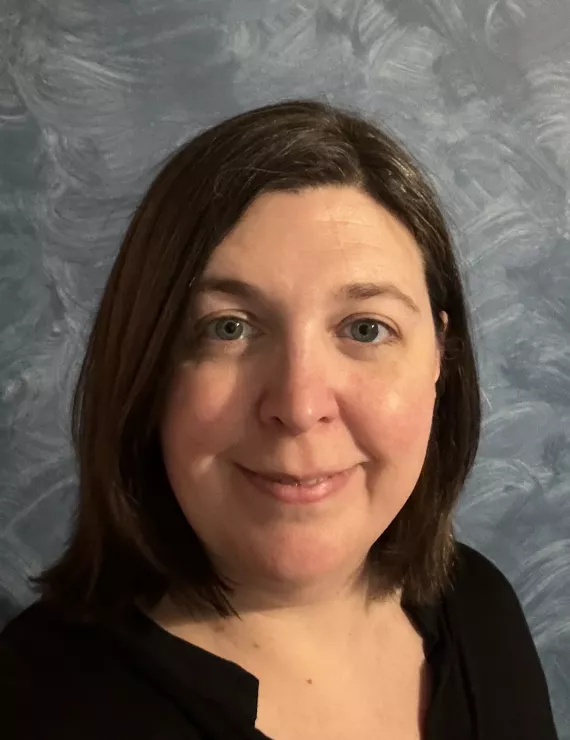 Photo of Dawn Rebecca, IFS therapist in Middlebury