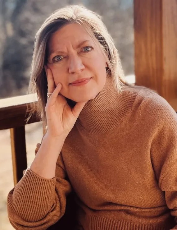 Photo of Dine Kathleen, IFS therapist in Asheville
