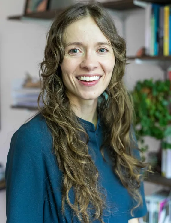 Photo of Droppers Elizabeth, IFS therapist in Grand Rapids