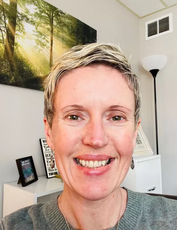 Photo of Enquist Victoria, IFS therapist in Middlebury
