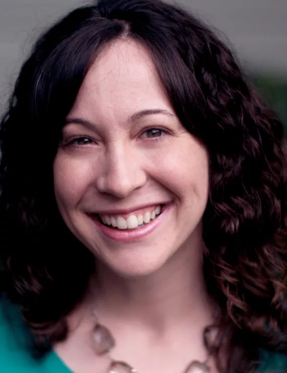 Photo of Fann Julie, IFS therapist in Durham
