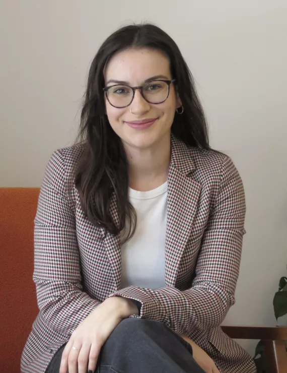 Photo of Figueiredo Danielle, IFS therapist in Ottawa