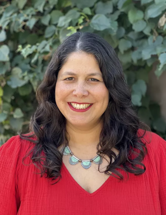 Photo of Gallegos Lisa, IFS therapist in Los Angeles