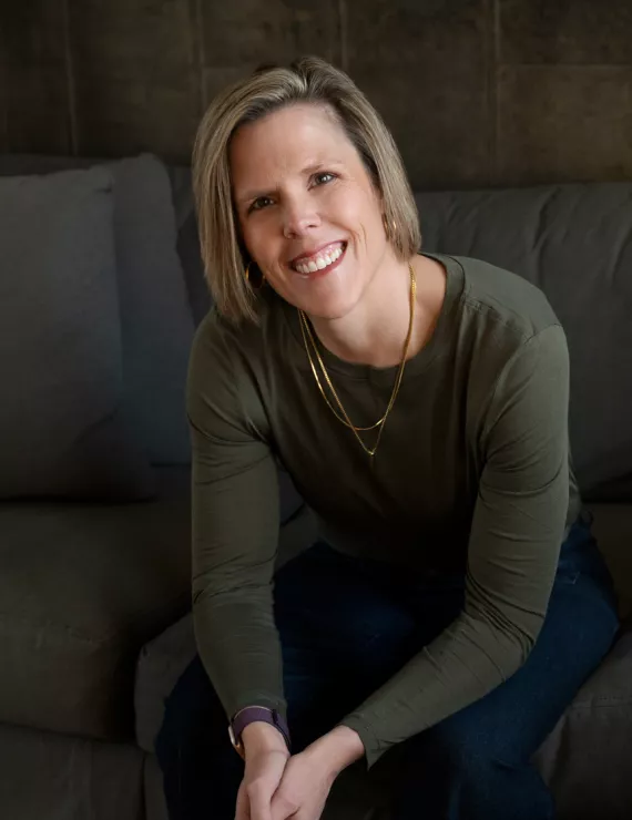 Photo of Geck Meredith Joy, IFS therapist in Omaha