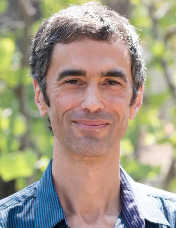 Photo of Golestaneh Keyvan, IFS therapist in Berkeley