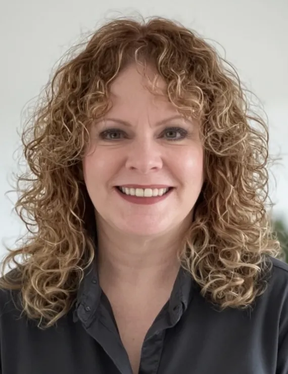 Photo of Gomez Dawn, IFS therapist in Bel Air