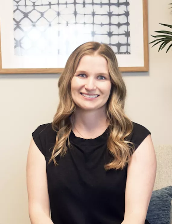Photo of Gonter Shannon, IFS therapist in Louisville