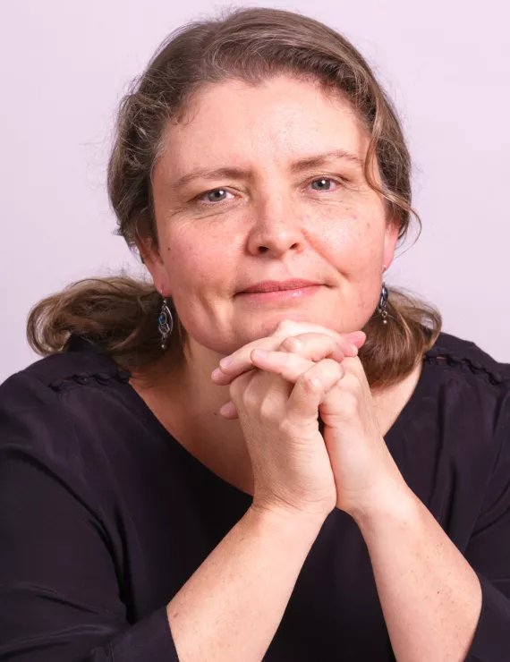 Photo of Guitman Karen, IFS therapist in Ottawa