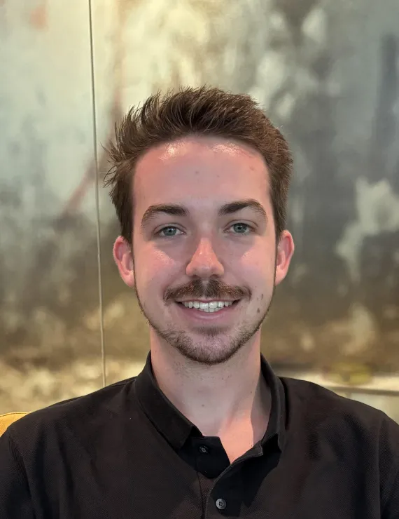 Photo of Hart Tom, IFS therapist in Wollongong
