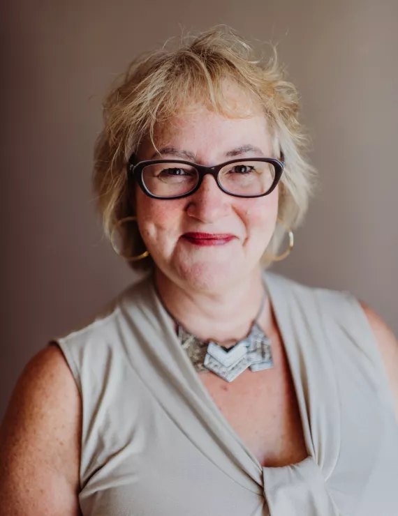 Photo of Henderson Donia, IFS therapist in Broomfield