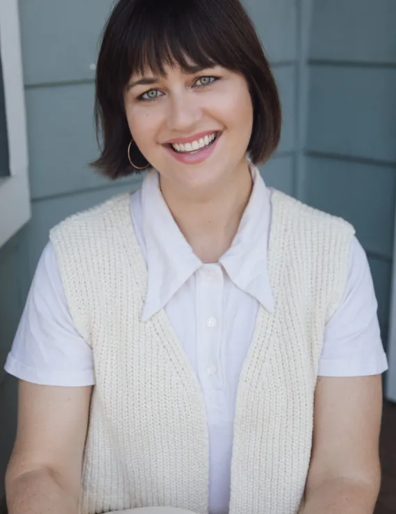 Photo of Holliday Cameron, IFS therapist in Los Angeles