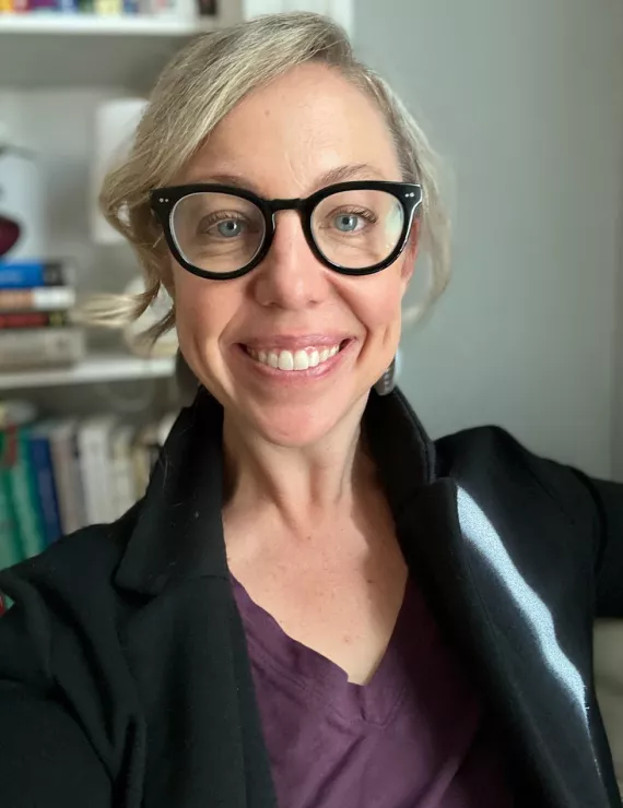 Photo of Howell Erin, IFS therapist in Somerville