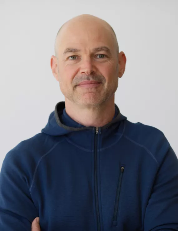 Photo of Hunter Michael, IFS therapist in Asheville