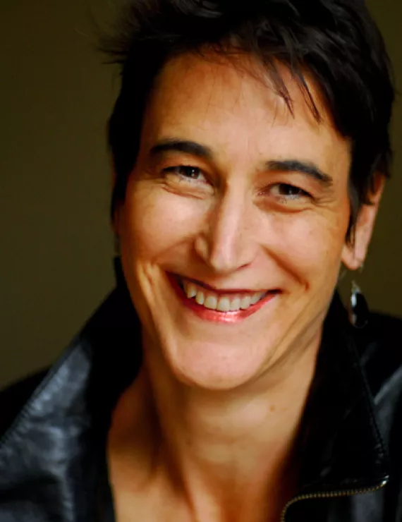 Photo of Jansen Carlyle, IFS therapist in Toronto