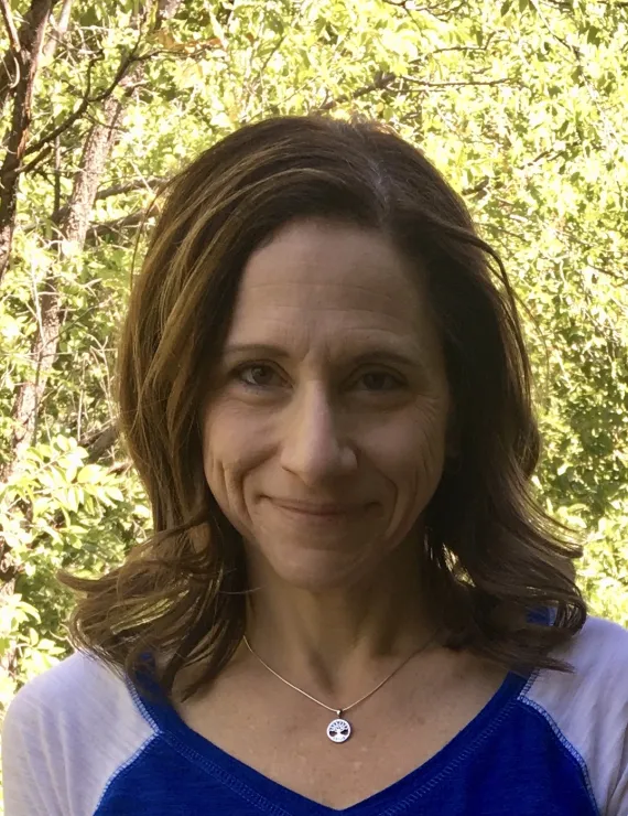 Photo of Jesmer Laura, IFS therapist in Phoenix