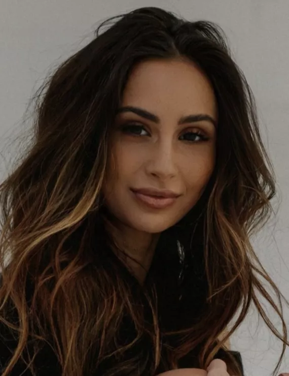 Photo of Jolie Ailey, IFS therapist in London