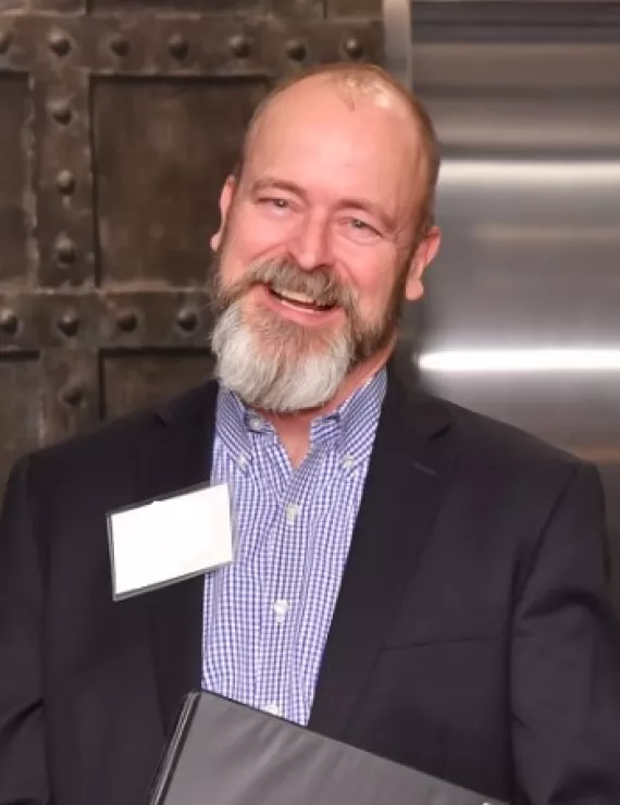 Photo of Kavanagh Evan, IFS therapist in San Diego