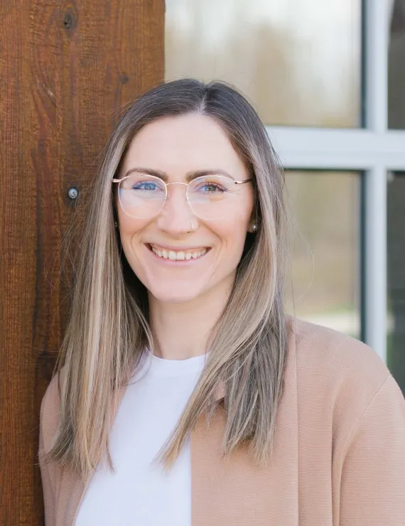 Photo of Kelly Shannon, IFS therapist in Vancouver