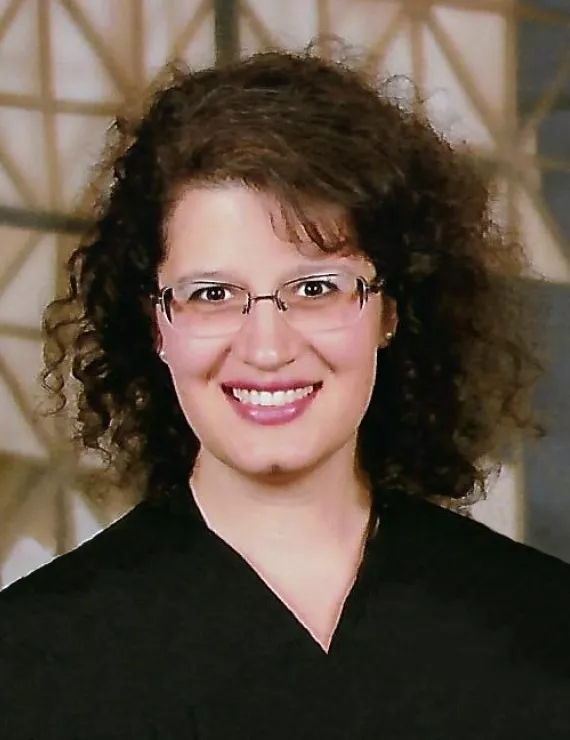 Photo of Kotyk Danaya, IFS therapist in Ottawa