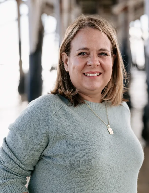 Photo of Lake Melissa, IFS therapist in Phoenix
