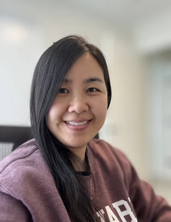 Photo of Lau Wing Ning Vannie, IFS therapist in New Westminster