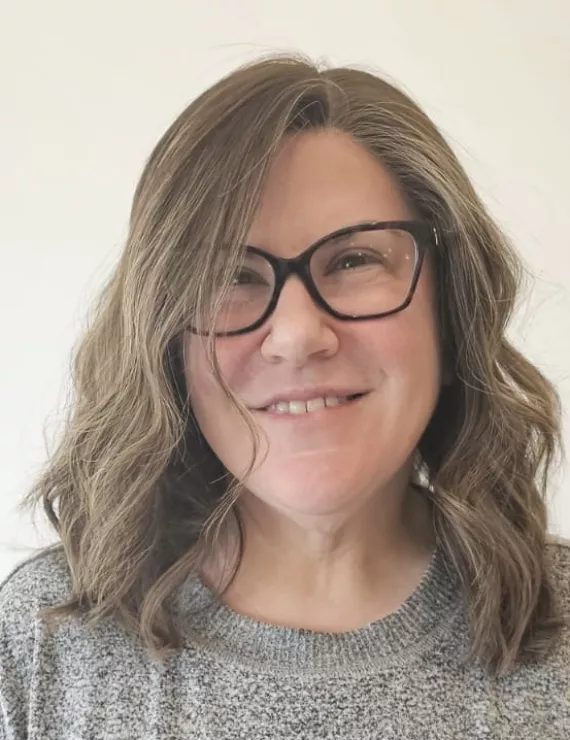 Photo of Levine Melani, IFS therapist in Bloomfield