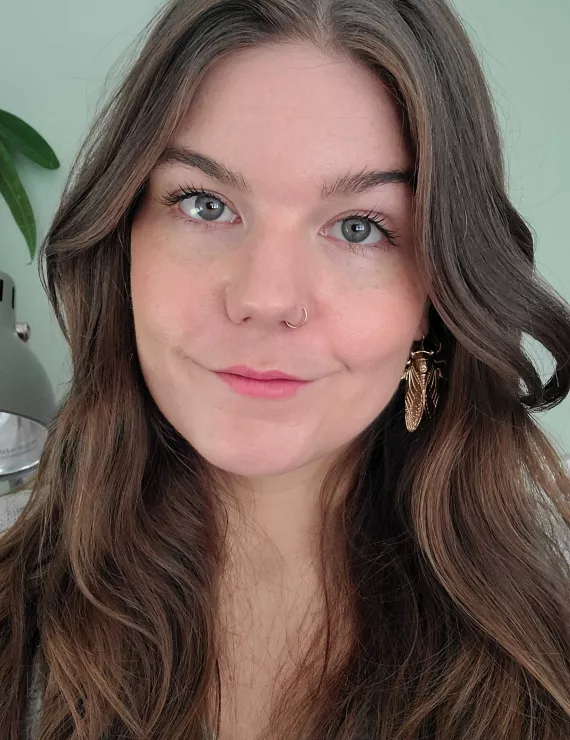 Photo of Light Stephanie, IFS therapist in Seattle