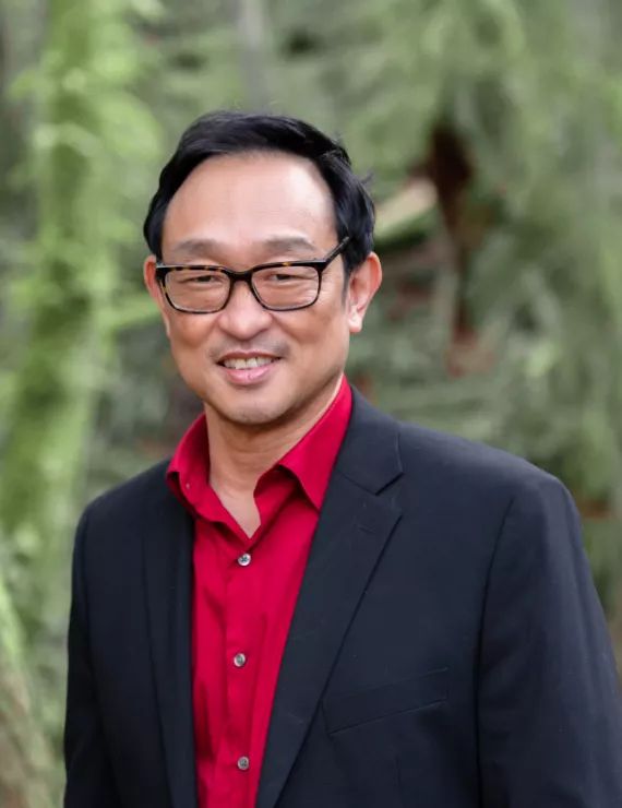 Photo of Lim David, IFS therapist in Seattle