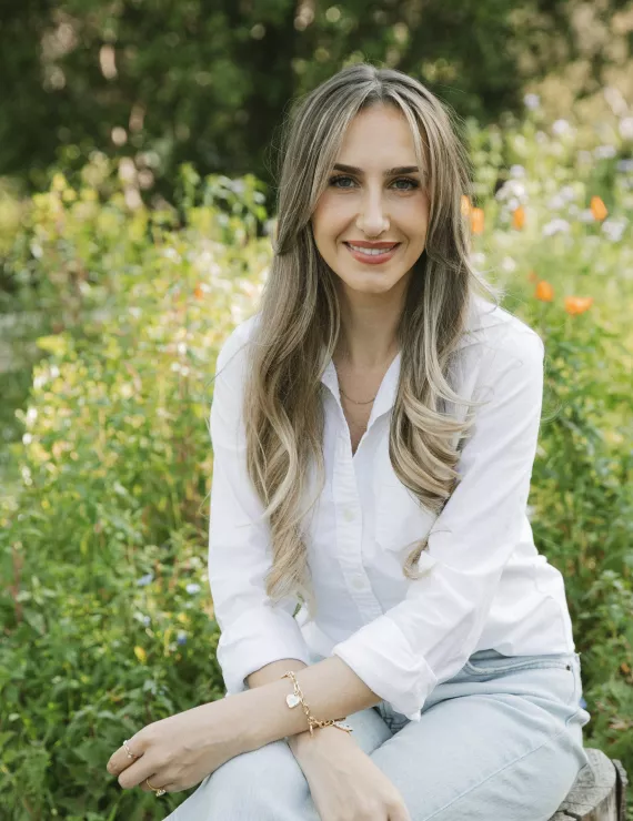 Photo of Mansfield Dr Megan, IFS therapist in Los Angeles