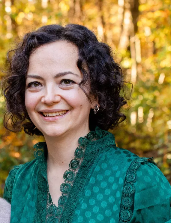 Photo of Maple Alena, IFS therapist in NORTHAMPTON