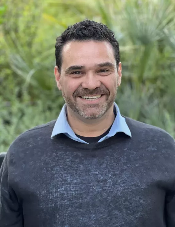 Photo of Martin Jorge, IFS therapist in San Francisco