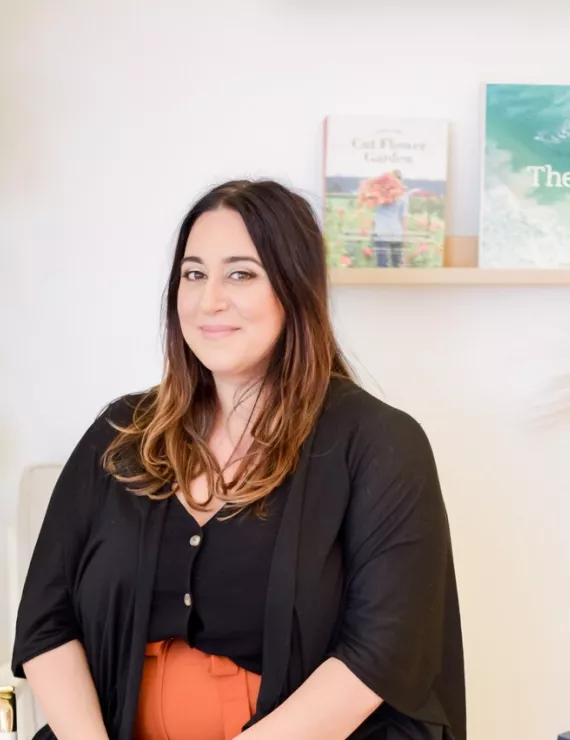 Photo of Martinez Sahar, IFS therapist in Irvine