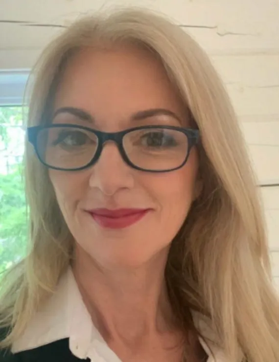 Photo of McGarry Suzanne, IFS therapist in Ottawa