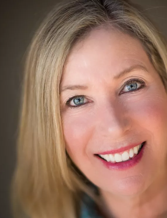 Photo of McKenna Suzanne, IFS therapist in Campbell