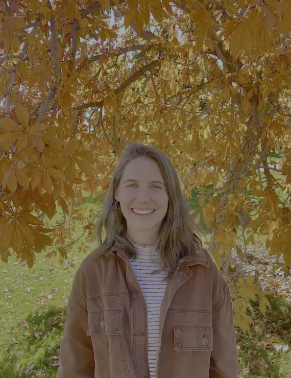 Photo of Messenger Laura, IFS therapist in Denver