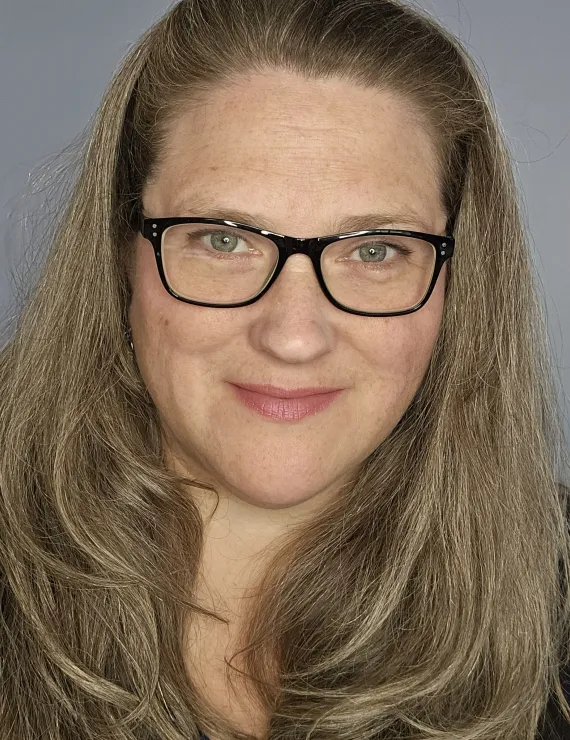 Photo of Montgomery Meredith, IFS therapist in Dayton