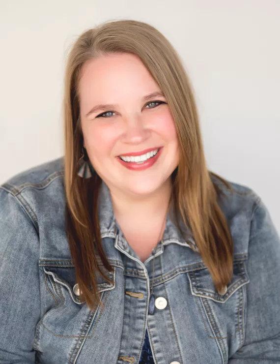 Photo of Nus Andrea, IFS therapist in Cedar rapids