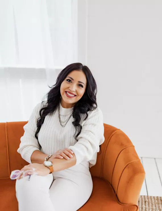 Photo of Obregon Elvia, IFS therapist in Austin